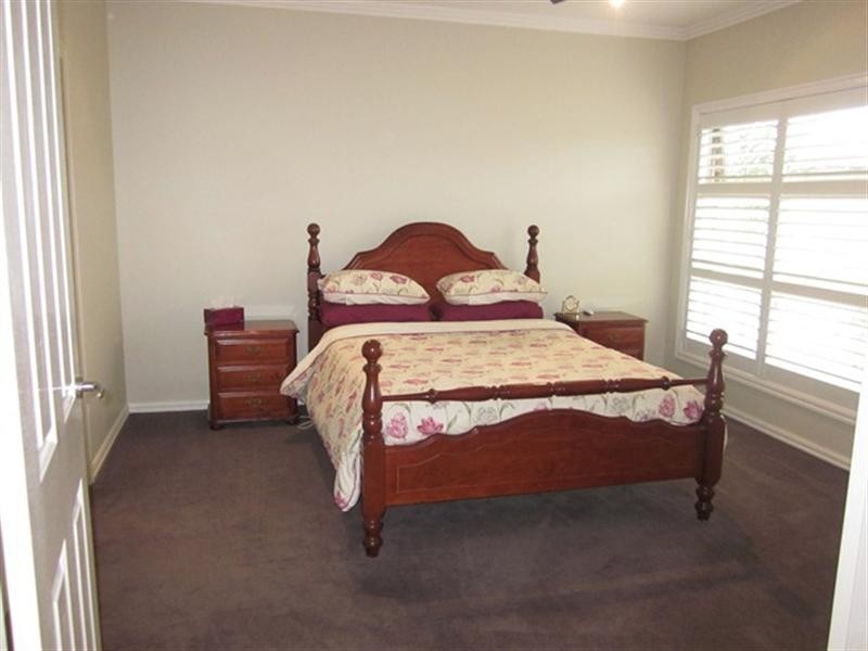 15 Dianella Street, Point Cook VIC 3030