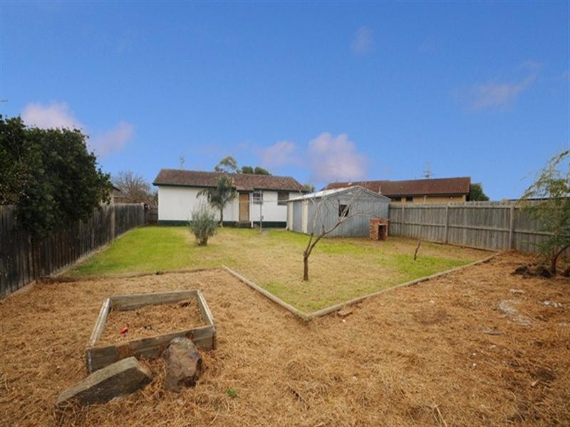 4 Richmond Crescent, Werribee VIC 3030