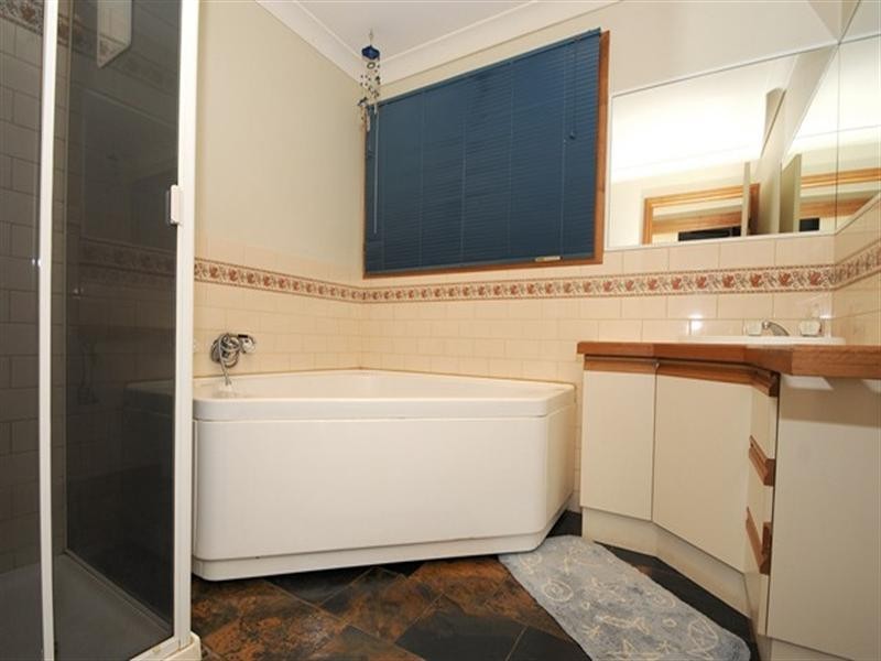 11 Honeysuckle Place, Hoppers Crossing VIC 3029