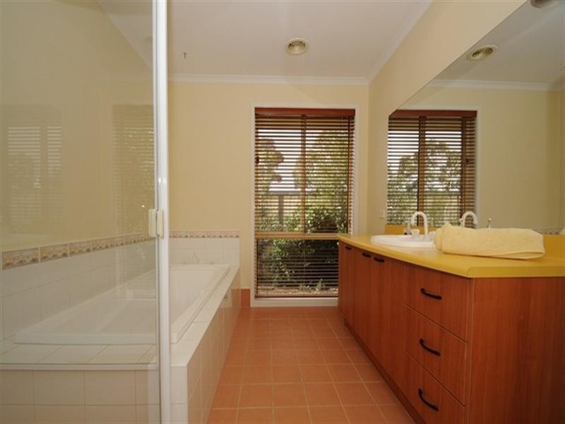 4 Rosemont Court, Tarneit VIC 3029