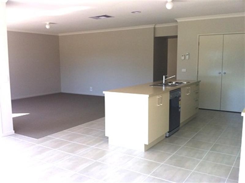 32 Grovedale Way, Wyndham Vale VIC 3024