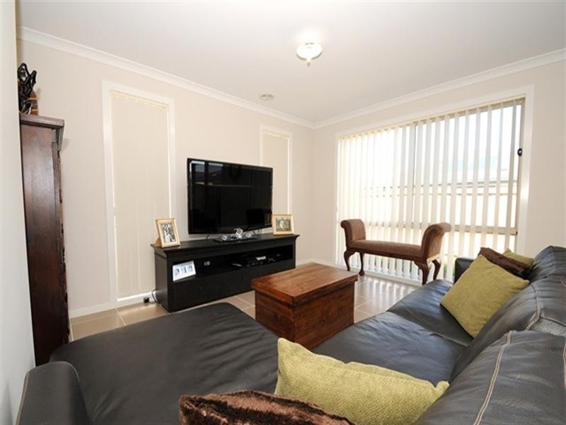 8 Isabella Way, Tarneit VIC 3029