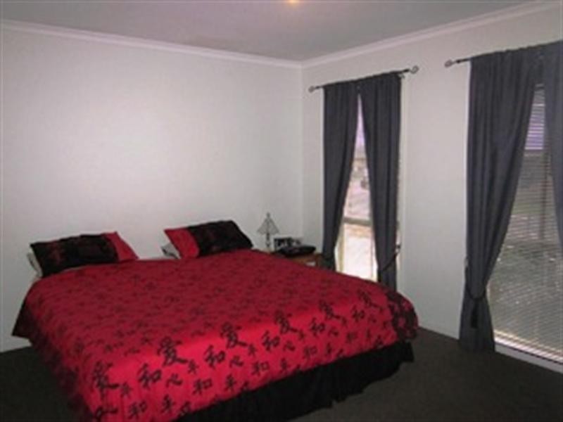 19 Minstrel Close, Wyndham Vale VIC 3024