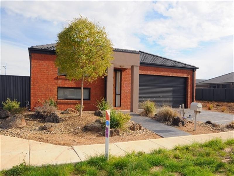 21 Clematis Crescent, Wyndham Vale VIC 3024