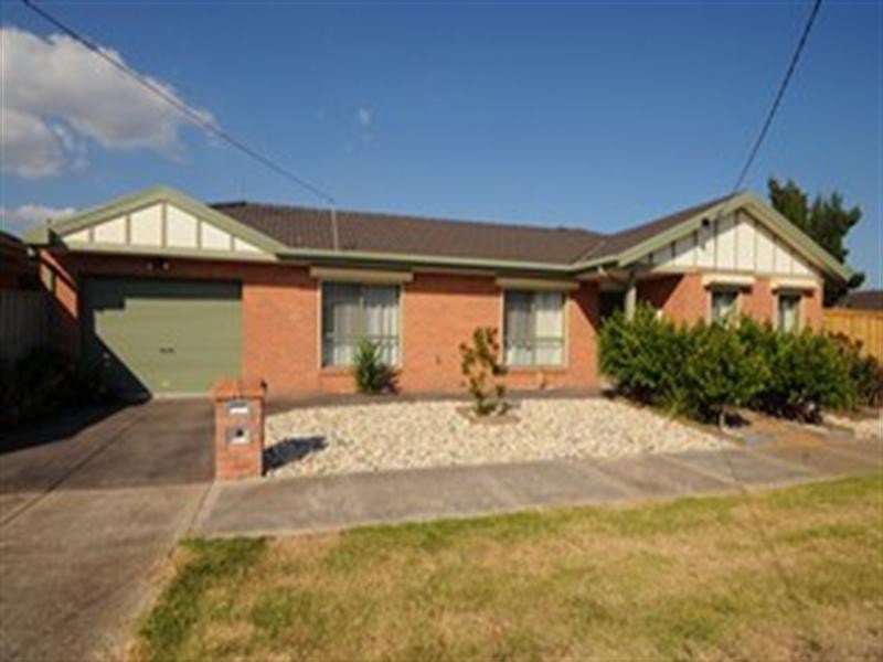 2 Davis Court, Altona Meadows VIC 3028