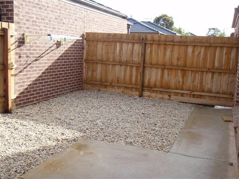 1/22-24 Stawell Street, Werribee VIC 3030