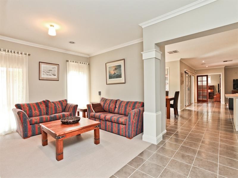 94 Sunset Views Boulevard, Tarneit VIC 3029