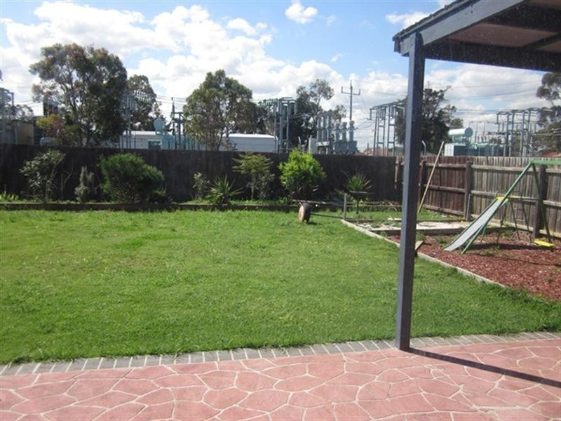 8 Permisson Place, Werribee VIC 3030