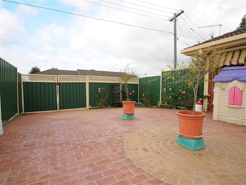 1/94 Silvereye Crescent, Werribee VIC 3030