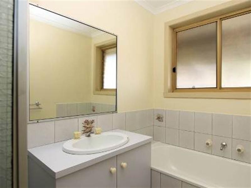 6 Wanderer Court, Werribee VIC 3030