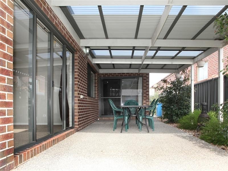 8 Mundi Crescent, Wyndham Vale VIC 3024