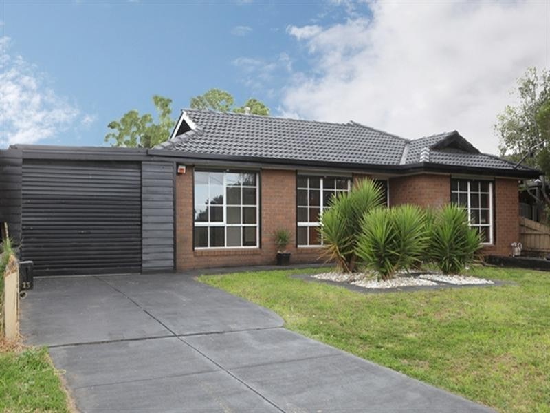 13 Strickland Avenue, Hoppers Crossing VIC 3029