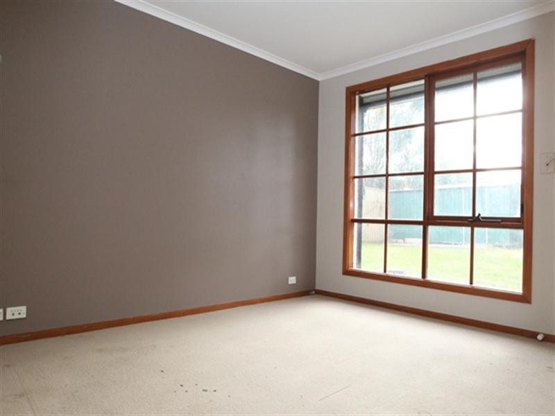 13 Strickland Avenue, Hoppers Crossing VIC 3029