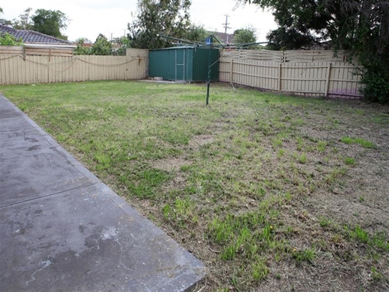 13 Strickland Avenue, Hoppers Crossing VIC 3029