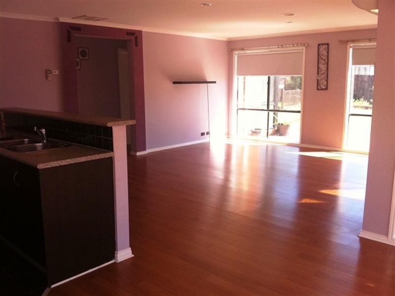 8 Persimmon Place, Werribee VIC 3030