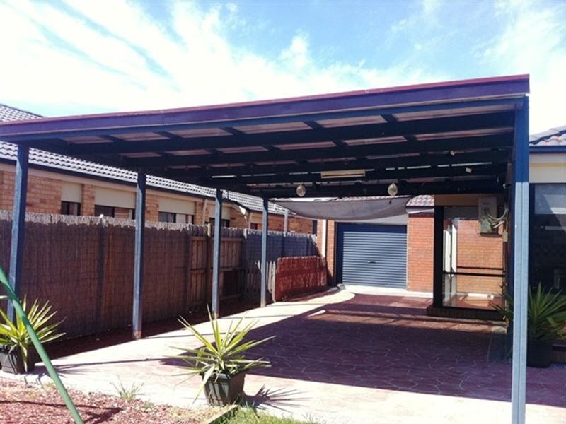 8 Persimmon Place, Werribee VIC 3030