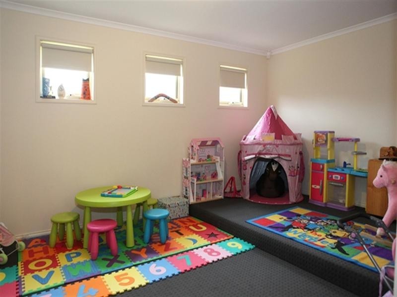 12 Broadwater Street, Wyndham Vale VIC 3024