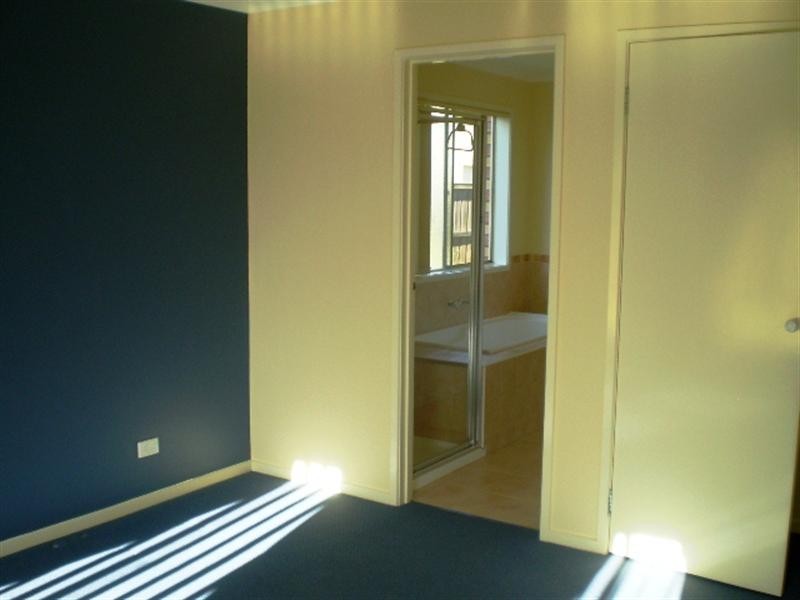 11 Carly Terrace, Werribee VIC 3030