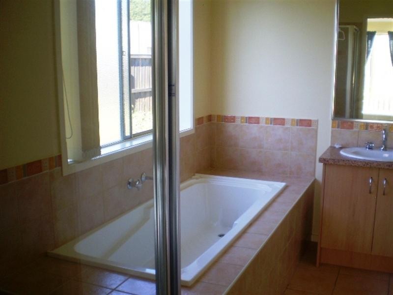 11 Carly Terrace, Werribee VIC 3030