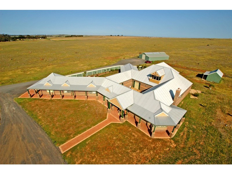 737-753 Greigs Road, Rockbank VIC 3335