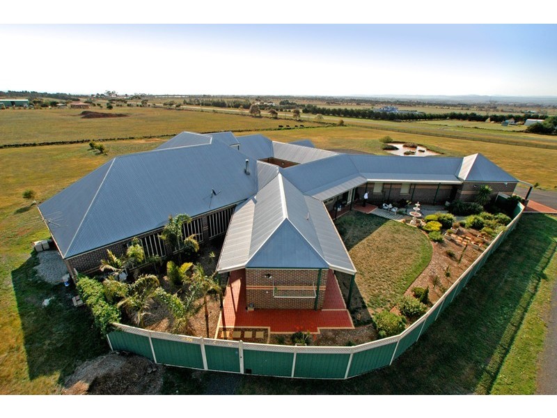 737-753 Greigs Road, Rockbank VIC 3335