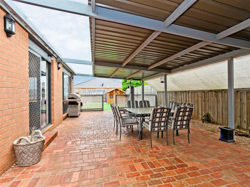 32 Ashton Crescent, Hoppers Crossing VIC 3029