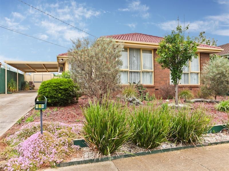 125 Cambridge Crescent, Werribee VIC 3030