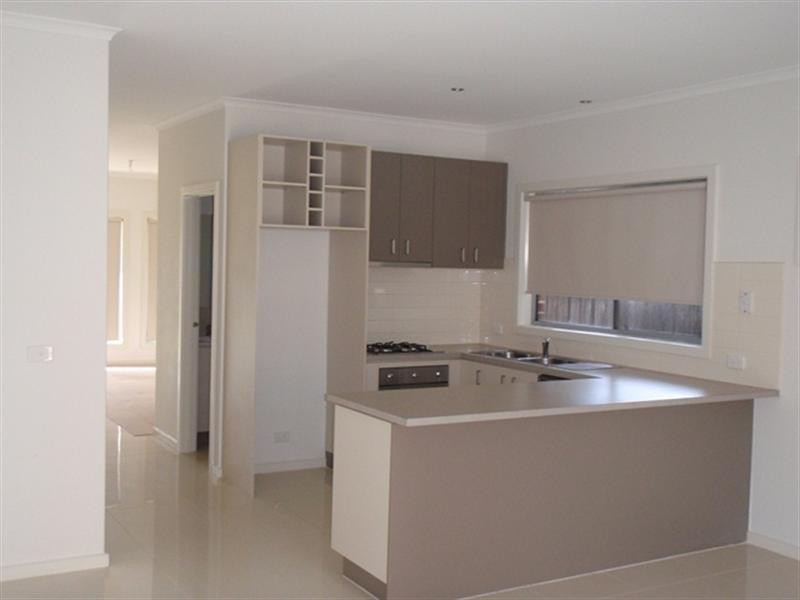 1/22-24 Stawell Street, Werribee VIC 3030