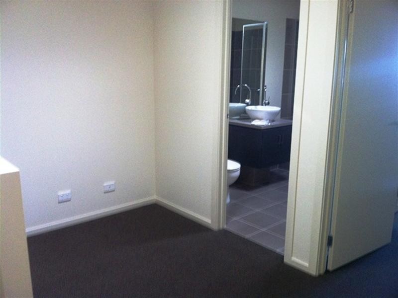 10a Hanworth Avenue, Williams Landing VIC 3027