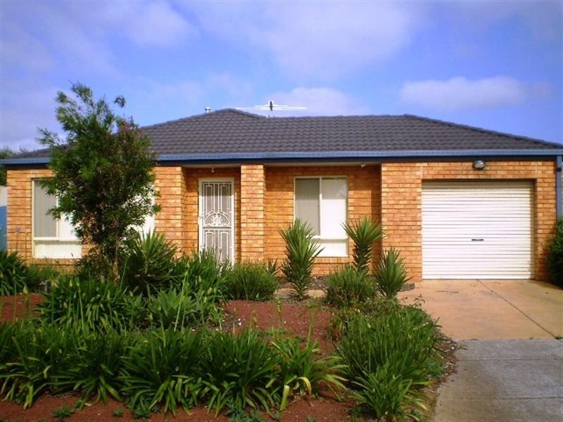 11 Carly Terrace, Werribee VIC 3030