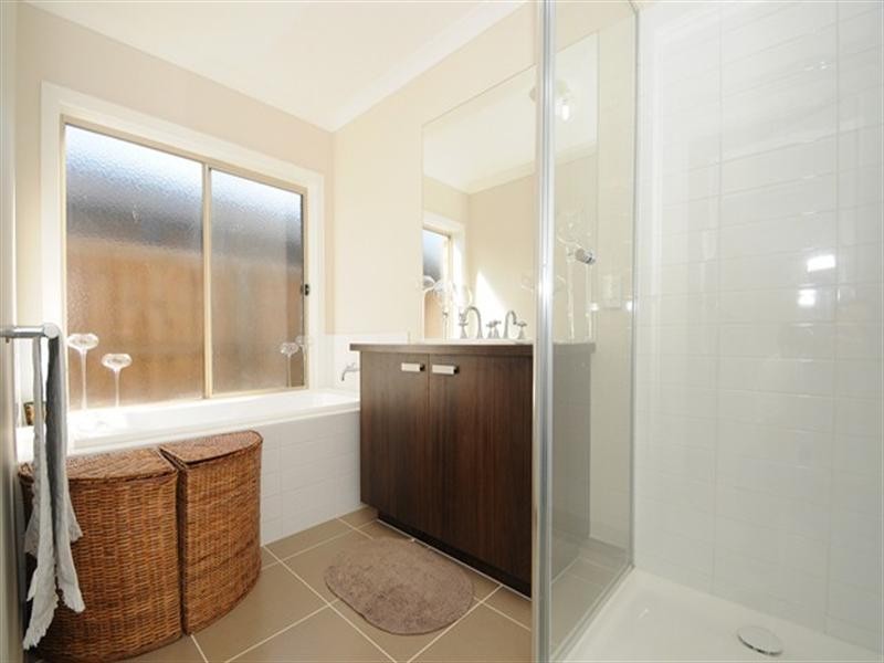 8 Isabella Way, Tarneit VIC 3029