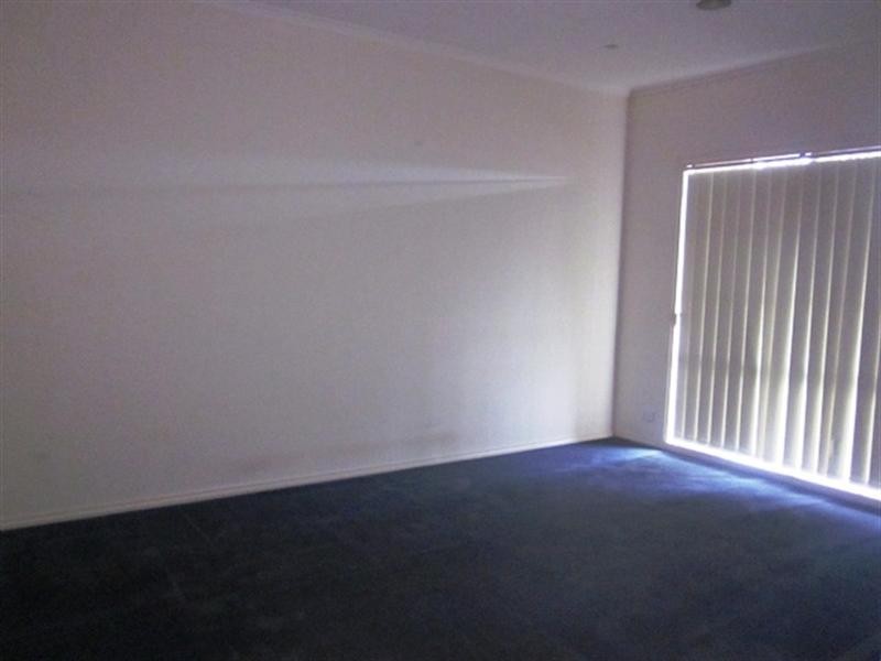 9 Shakespeare Grove, Truganina VIC 3029