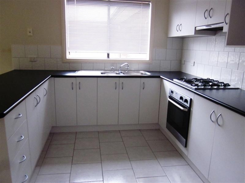 9 Shakespeare Grove, Truganina VIC 3029