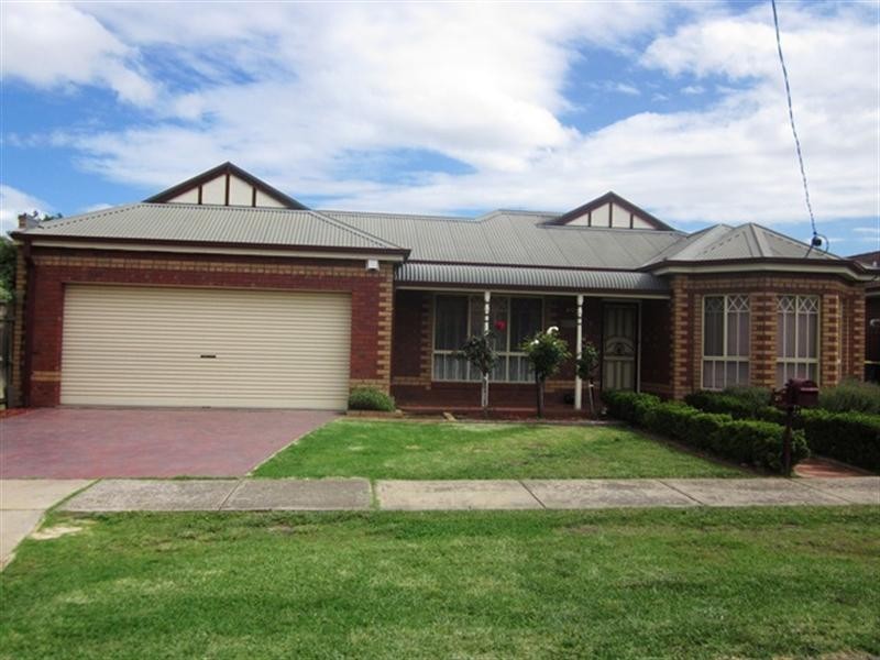 36 Wildflower Crescent, Hoppers Crossing VIC 3029