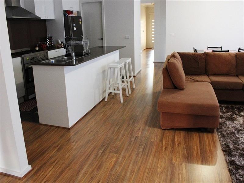 16 Mannikins Way, Williams Landing VIC 3027