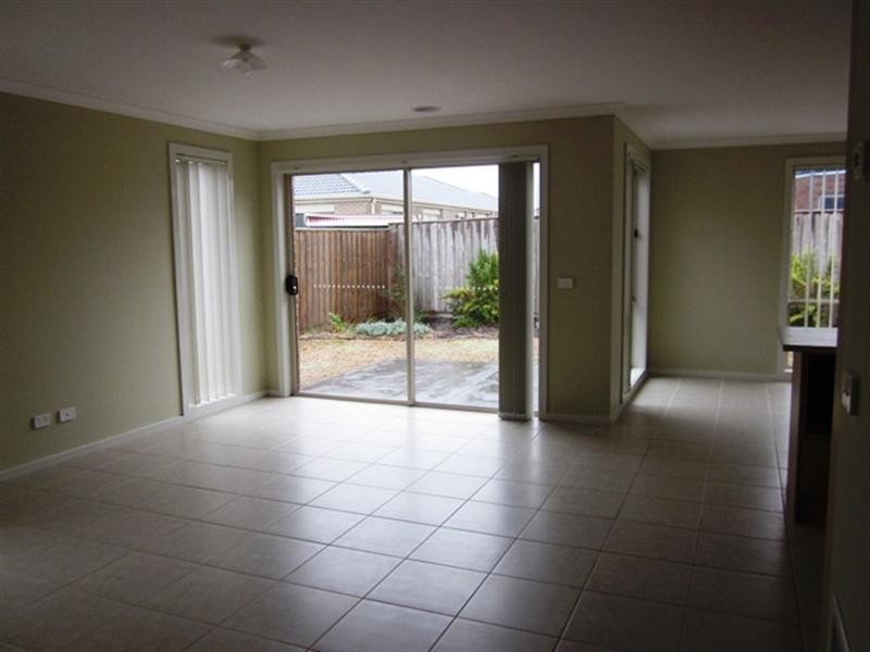 16 Crissa Street, Tarneit VIC 3029