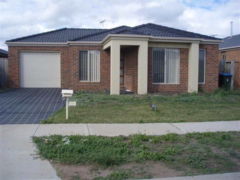 4 Poa Link, Wyndham Vale VIC 3024