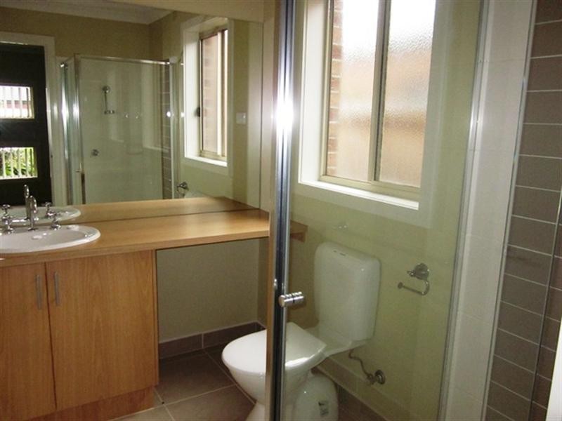 16 Crissa Street, Tarneit VIC 3029