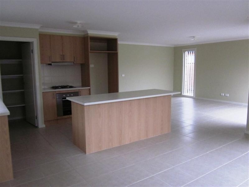 16 Crissa Street, Tarneit VIC 3029