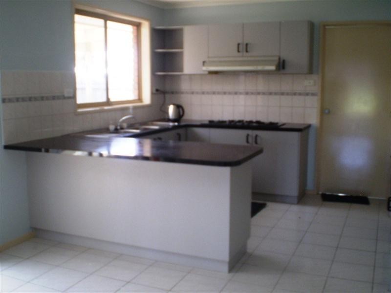 16 Tiber Close, Werribee VIC 3030