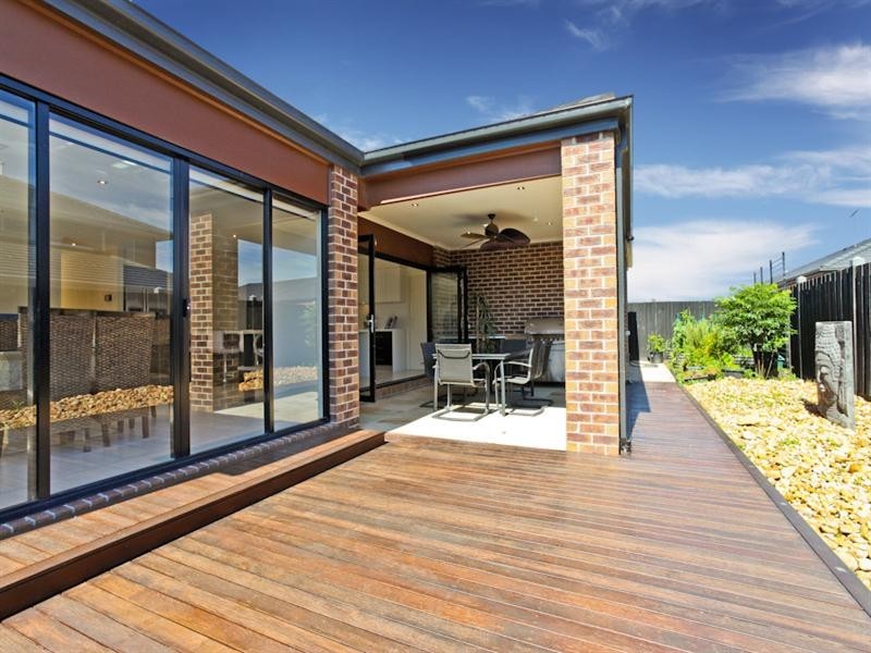 4 Moorhen Boulevard, Williams Landing VIC 3027