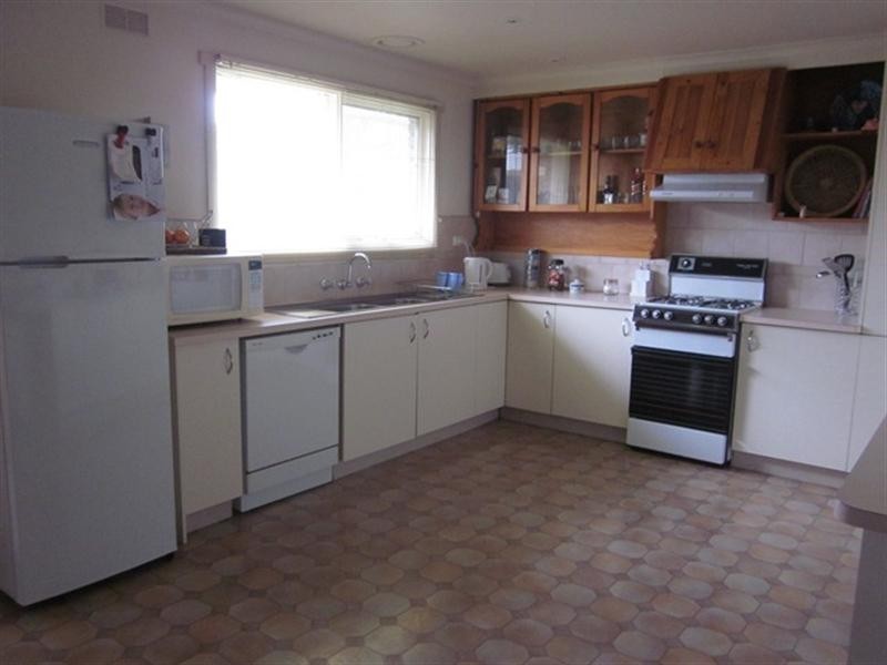 8 Snowgum Court, Hoppers Crossing VIC 3029