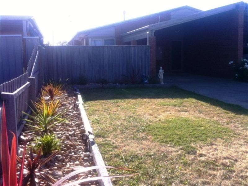 2/52 Iluka Drive, Werribee VIC 3030