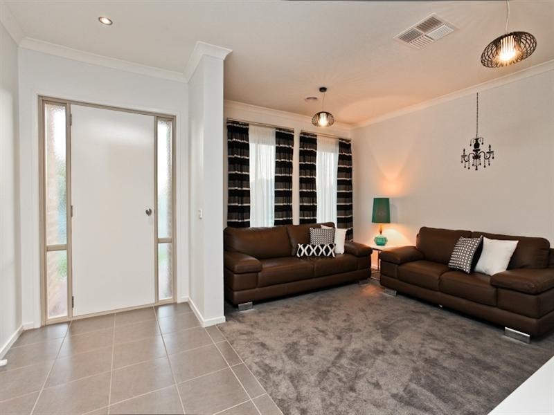 34 Prominence Boulevard, Tarneit VIC 3029