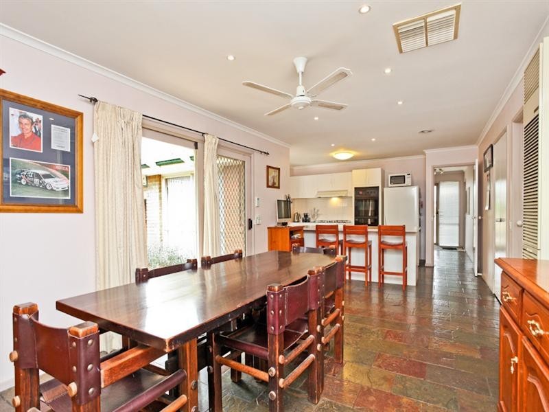 40 Dowling Avenue, Hoppers Crossing VIC 3029