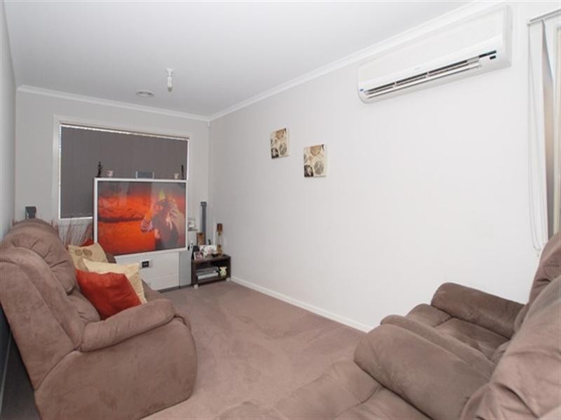 16 Parawong Parade, Wyndham Vale VIC 3024