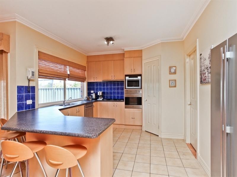 8 Balmoral Close, Wyndham Vale VIC 3024