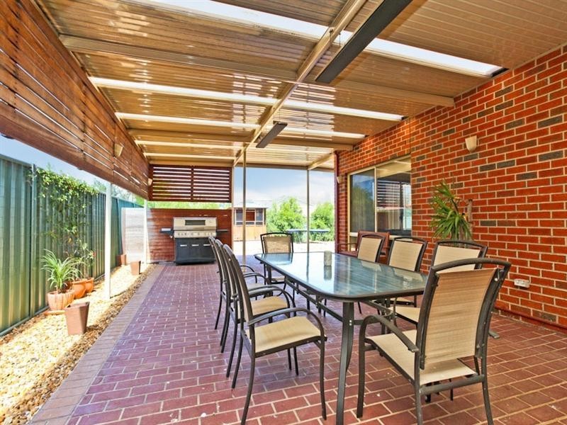 8 Balmoral Close, Wyndham Vale VIC 3024