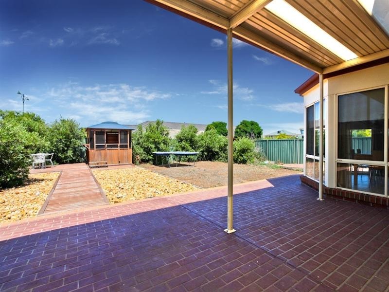 8 Balmoral Close, Wyndham Vale VIC 3024