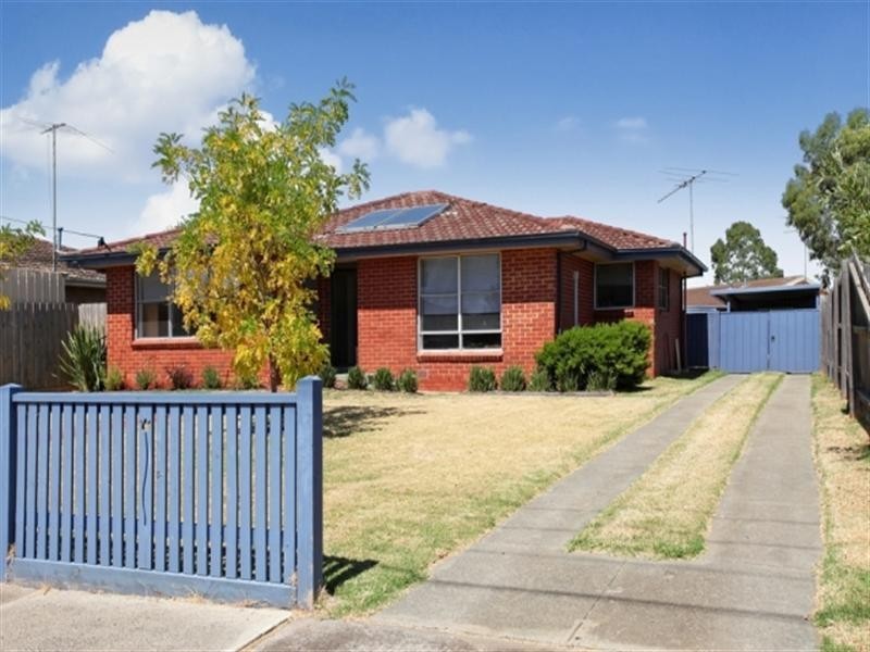 11 Muirhead Crescent, Werribee VIC 3030